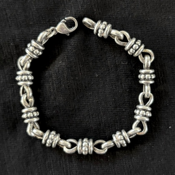 Retired James Avery Sterling Silver Bracelet, RARE, 7.5 inches, with felt bag - Picture 3 of 6